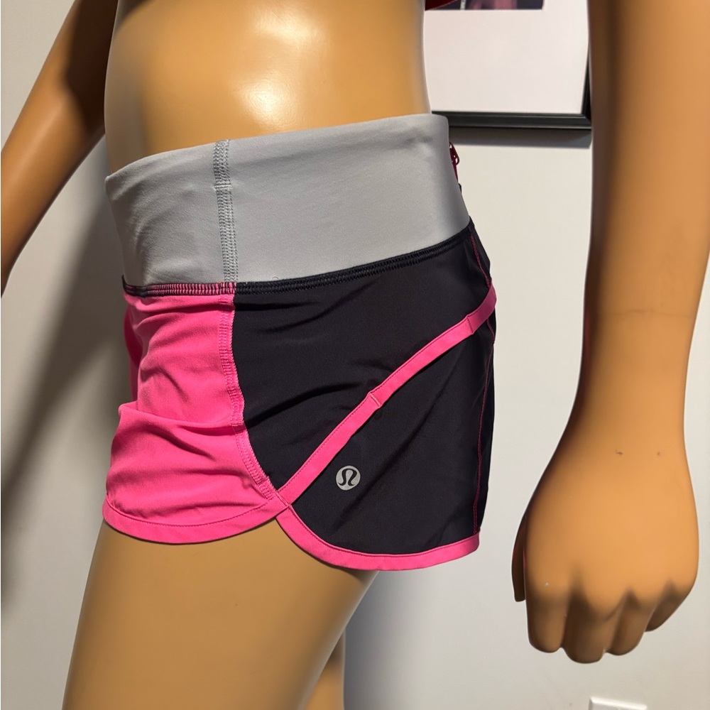 lululemon athletica Run Speed Pink and Black Shorts Sz 6